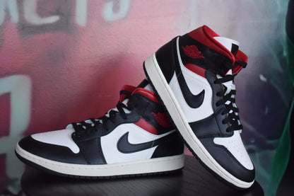 WMNS AIR JORDAN 1 MID