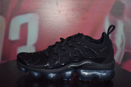 W AIR VAPORMAX PLUS