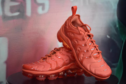 W AIR VAPORMAX PLUS